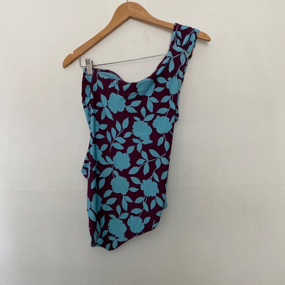 Kate Spade New York Geranium Grove Buckle One Shoulder One-Piece Swimsuit - Picture 5 of 5